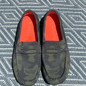 Rothy's Green and Blue camouflage Loafers EUC